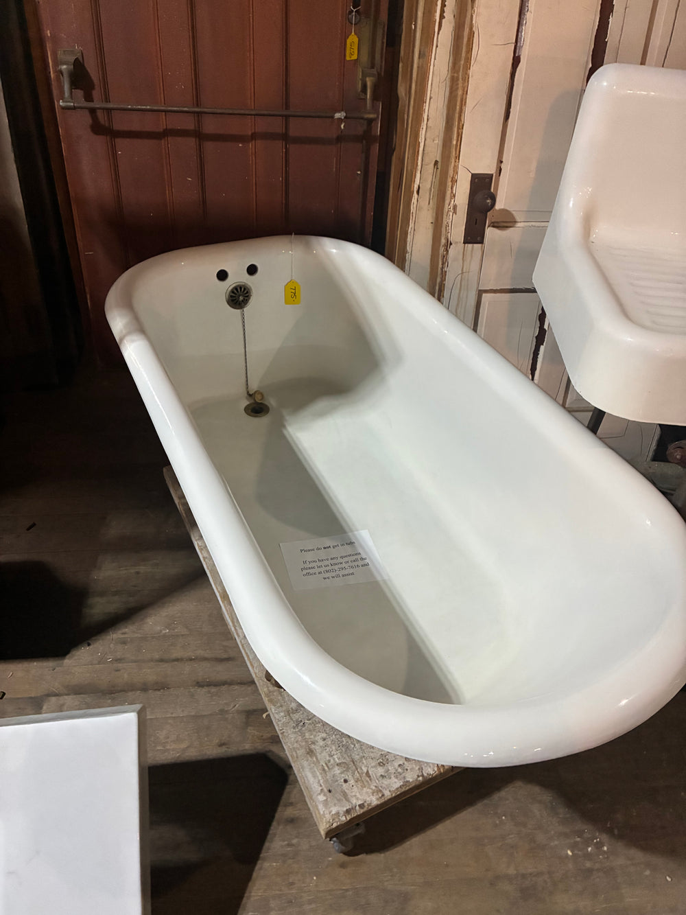 Tub