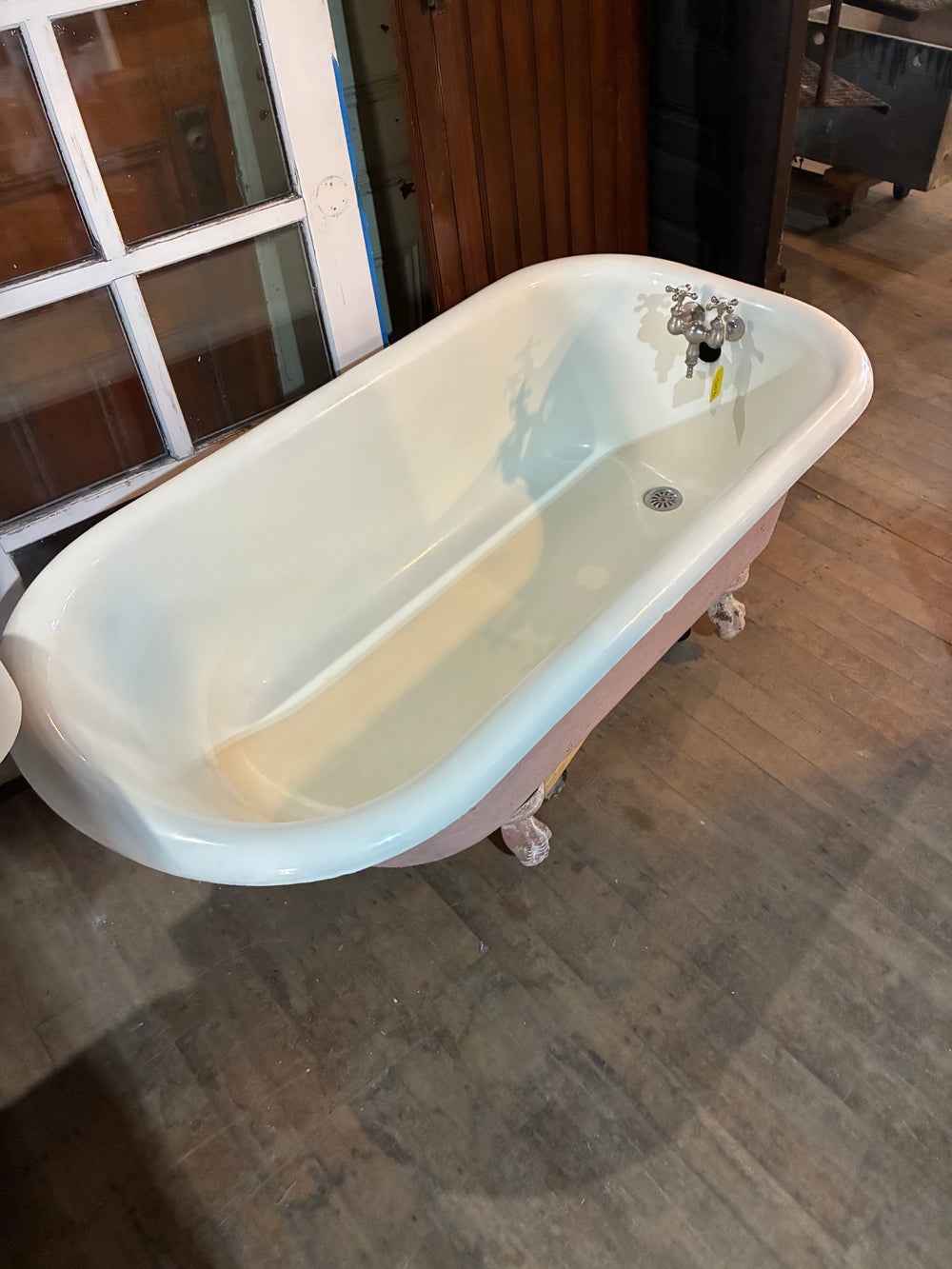 Tub