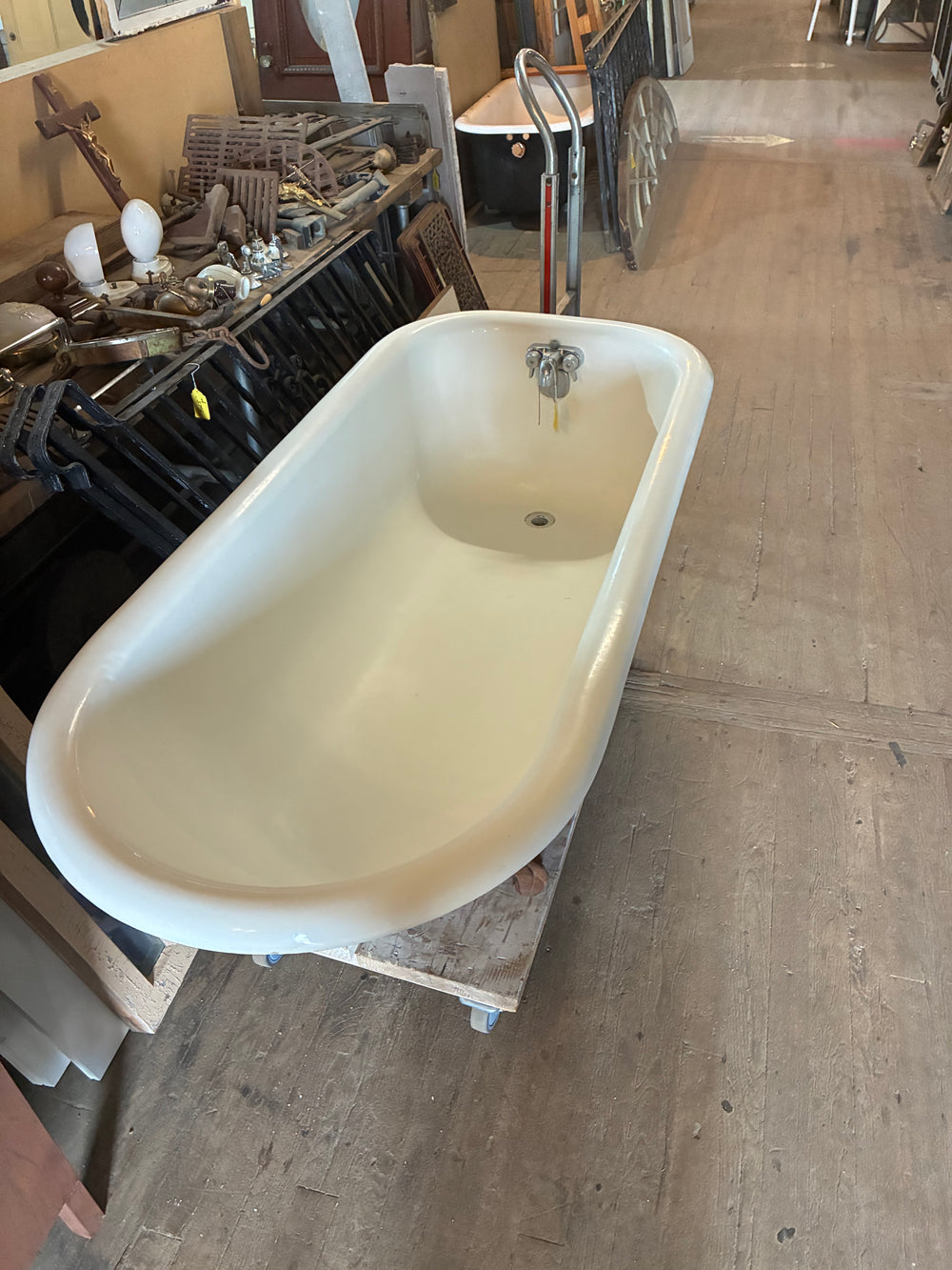 5ft. 8in. Tub