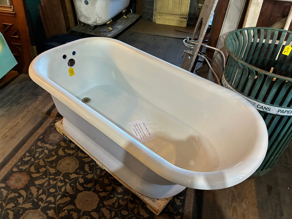 5ft. Pedestal Tub